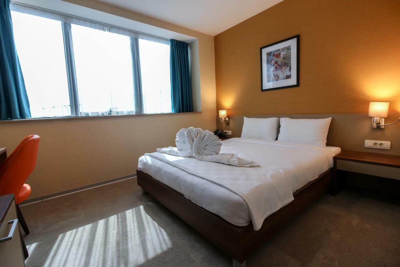 Sky Corner Hotel 奥赫里德 外观 照片
